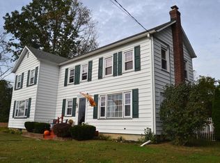 418 Squankum Yellowbrook Rd, Farmingdale, NJ 07727