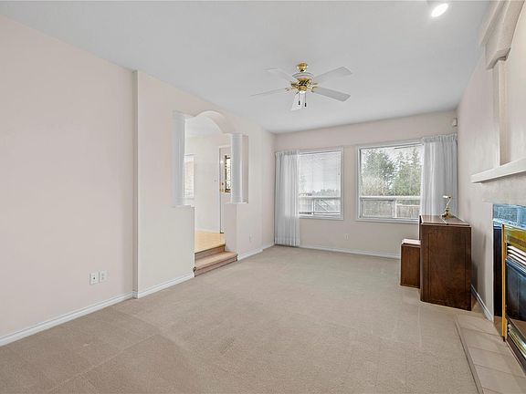 3rd image of 6166 Waterbury Rd
