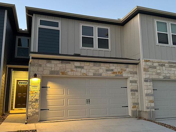 2nd image of 12810 Siena Village Ln