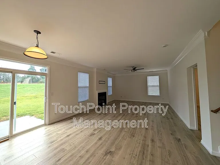 2009 City Lights Dr — Photo 7