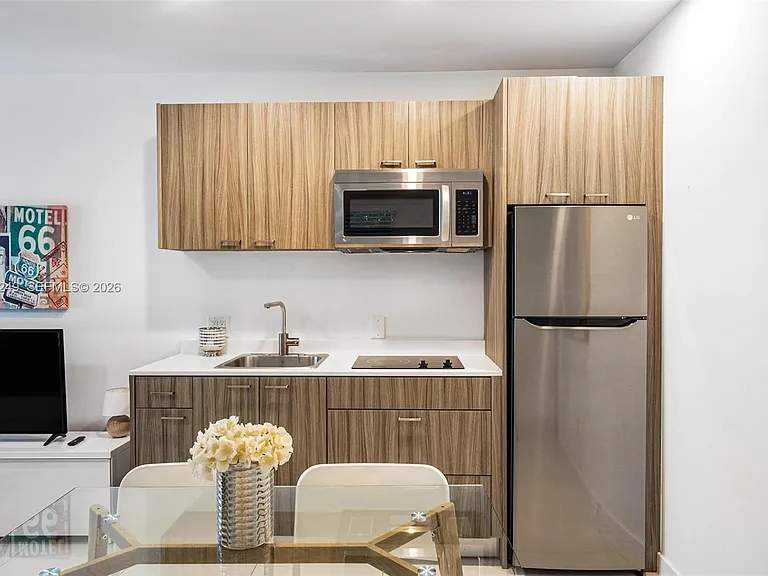 1419 West Ave #201 — Photo 9