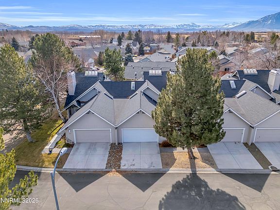 2nd image of 985 Aspen Grove Cir