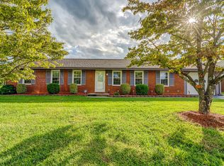531 Bonnie Ln, Salem, VA 24153