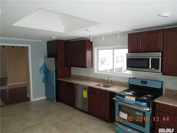 5th image of 314 Raynor Ave