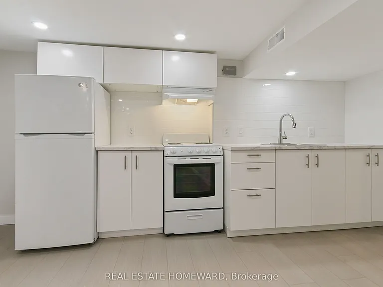 486 Delaware Ave #LOWER — Photo 5