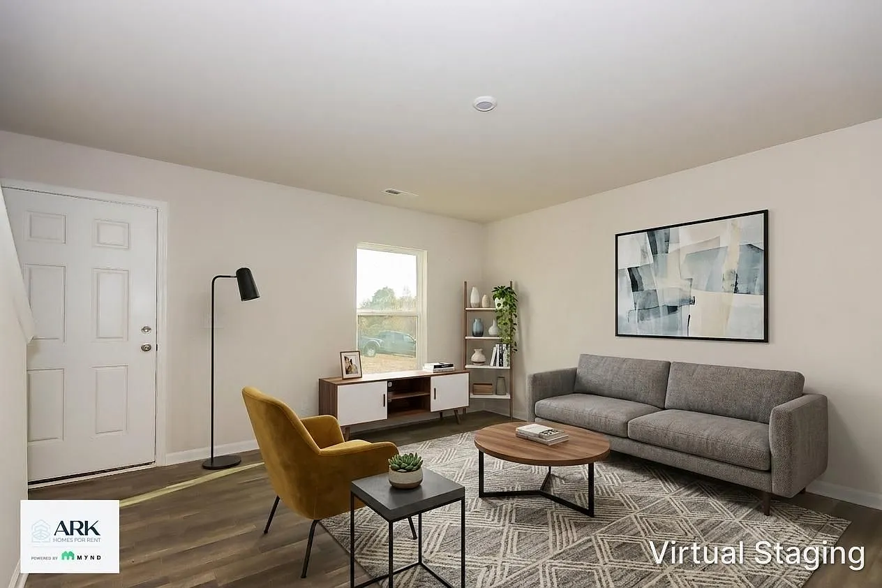 4 bed, 3.0 bath, 1811 sqft, $1,764 — Photo 2