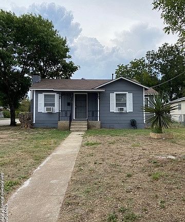 2nd image of 901 E Dullnig Ct