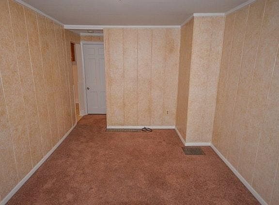 4th image of 926 Oriole Ave
