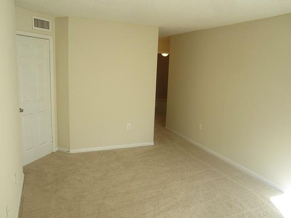 5th image of 6296 NW 186th St APT 208