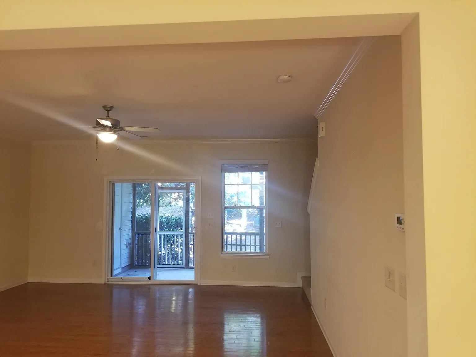 3 bed, 2.5 bath, 1811 sqft, $1,895 — Photo 1