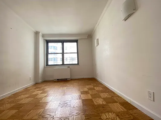 Rented by Bond New York | media 14