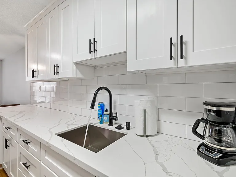 Belcourt Apartments — Photo 10