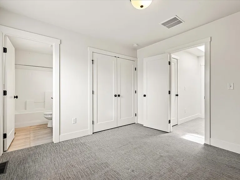 549 E Trackstand Ln — Photo 28