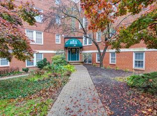 30 S Old Glebe Rd #2, Arlington, VA 22204