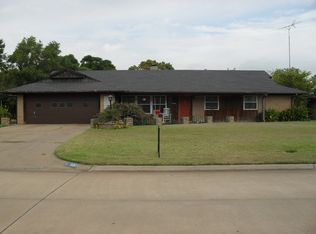 3208 W Oklahoma Ave, Enid, OK 73703