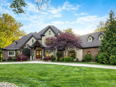 1015 Claymark Dr, Saint Louis, MO, 63131