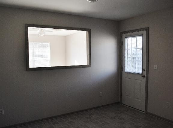 5th image of 302 NE 6th St APT A