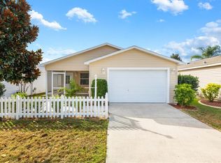 1052 Ridgeville Rd, The Villages, FL 32162