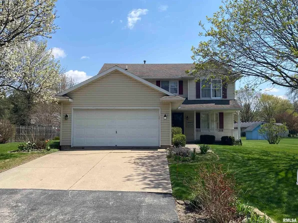 33 Lilac Ct, Geneseo, IL 61254