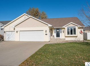 124 Lynx Ln, Mankato, MN 56001