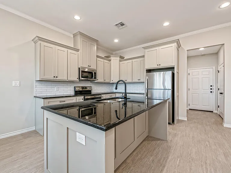 700 Tower Mill Ct #700 — Photo 6