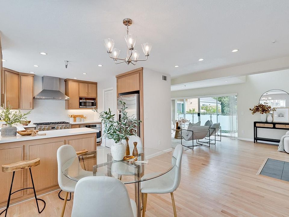 1st image of 363 N Rengstorff Ave APT 4