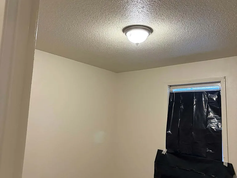 7047 Suntan St — Photo 4