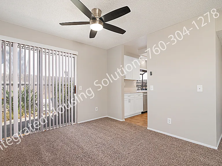 4504 Goldfinch Way — Photo 10