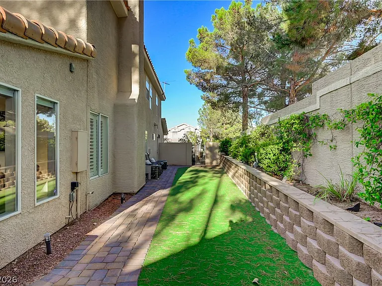1413 Premier Ct — Photo 68