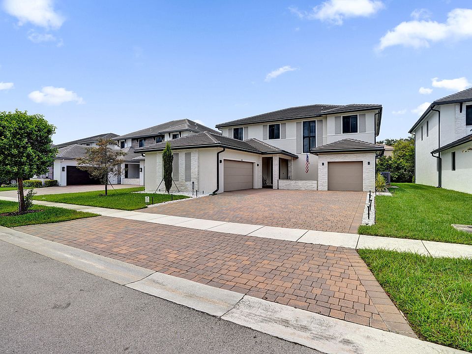 1st image of 4406 SW 178TH Avenue