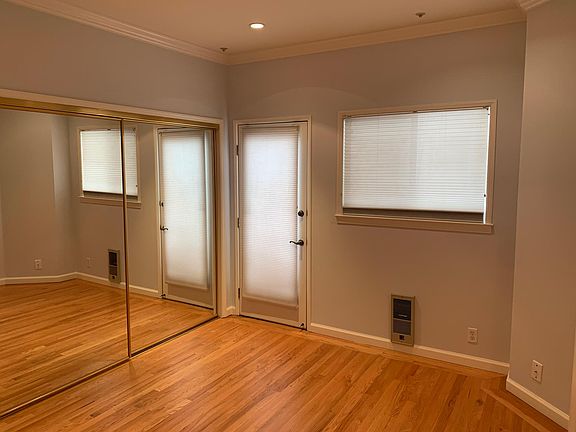 4th image of 1921 Jefferson St APT 207