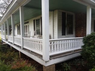 203 Pickens Dr, Pendleton, SC 29670