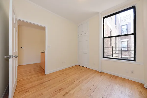 Rented by Buchbinder & Warren | media 13