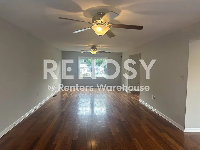 8900 Millers Island Blvd — Photo 5
