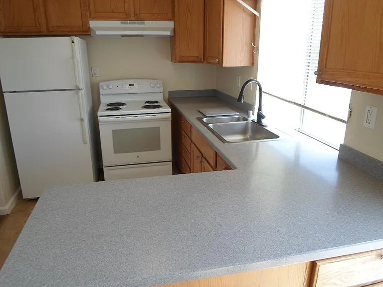 117 Sunset Cir #27 — Photo 5