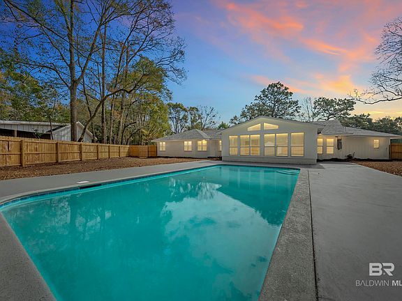 2nd image of 1409 Altair Ln