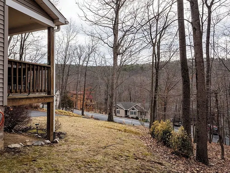 187 Grouse Dr — Photo 6