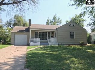11 E 27th Ave, Hutchinson, KS 67502