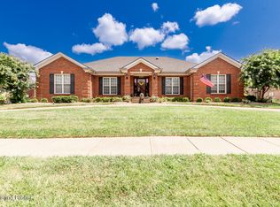 7811 Hall Farm Dr, Louisville, KY