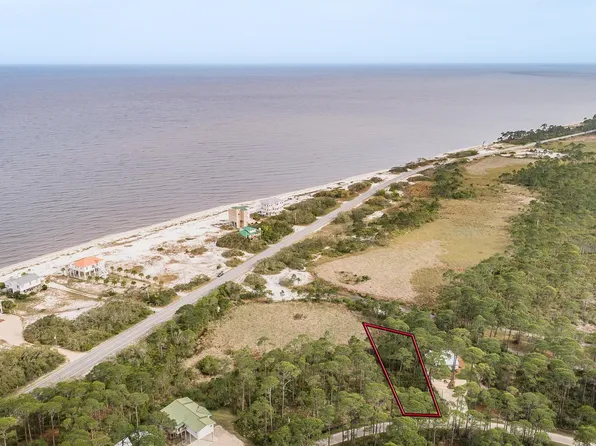 38 Lakeview Dr #1, Panacea, FL 32346