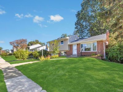 15 Deer Lane, Hicksville, NY, 11801