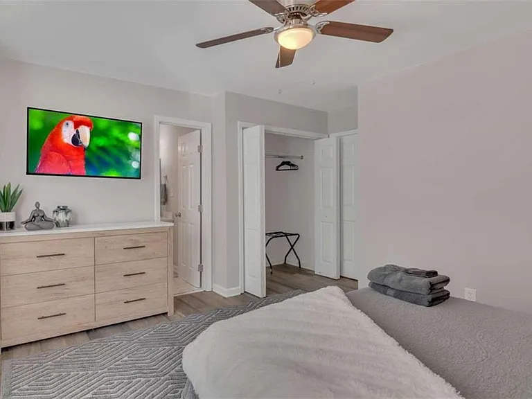 2099 Valley Oaks Dr SE — Photo 17