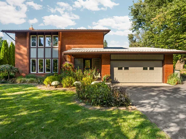 4290 Eastgate Dr, Ann Arbor, MI 48103