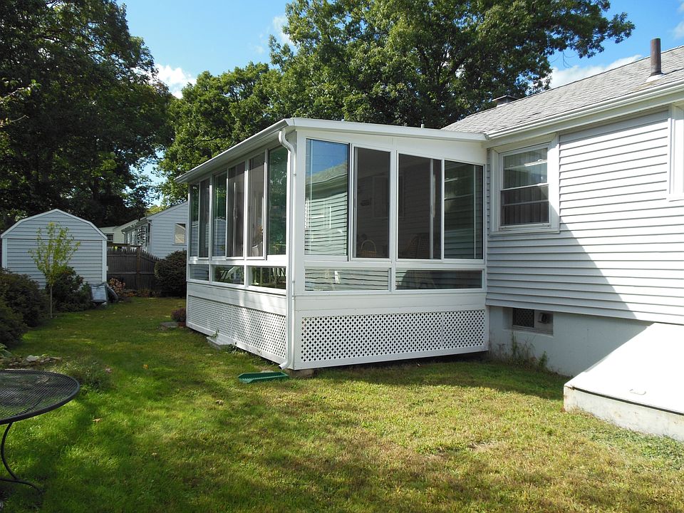 2nd image of 45 Bartlett Rd