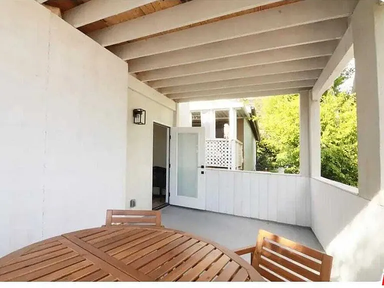 9040 Phyllis Ave #D — Photo 18