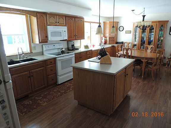 Open floor plan : Kitchen, Dining and Living rooms. 27x24.