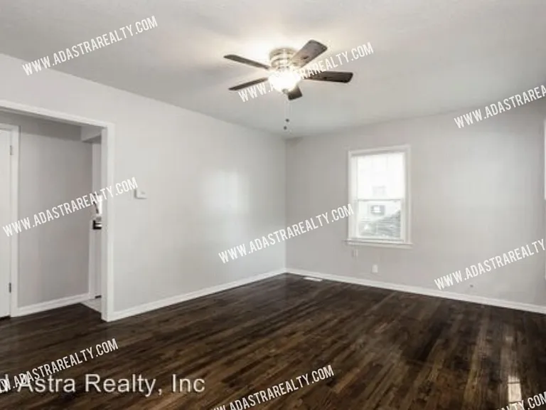 821 N Crysler Ave — Photo 11