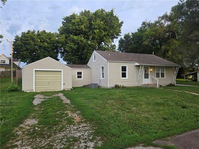 107 N 25th St, Lexington, MO, 64067