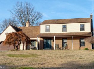 553 Smithbridge Rd, Glen Mills, PA 19342