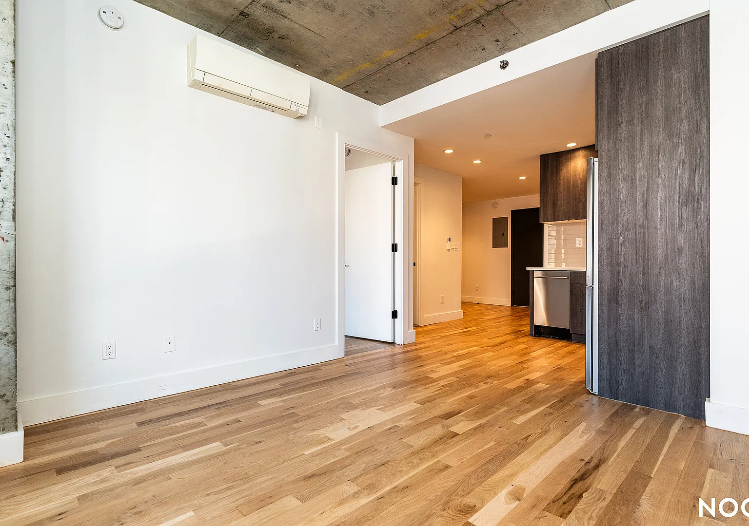 824 East New York Avenue — Photo 3